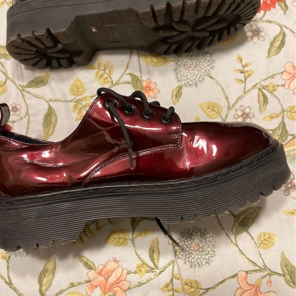 Union Bay Maroon Chunky Penny Loafers - Picture 7 of 14